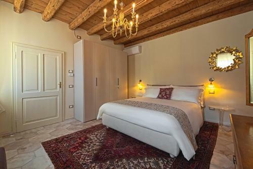Hostal 28 Alla Rotonda
