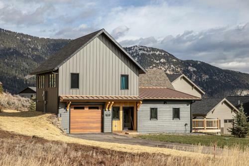 Big Pine Chalet