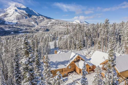 Moon Rider Ski Chalet