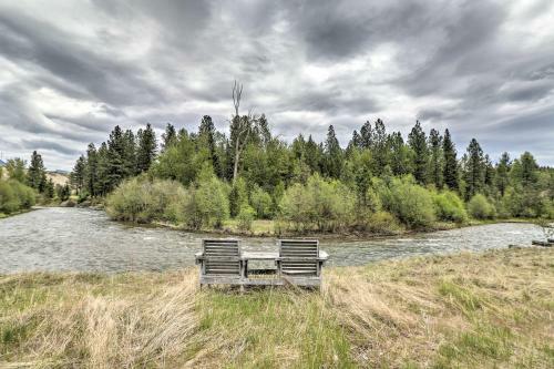 Quiet Riverside Retreat - Hike, Fish And Ski!