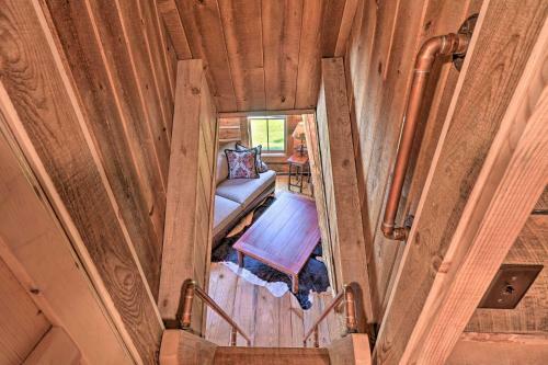 Montana Retreat Original Hamilton Log Cabin!