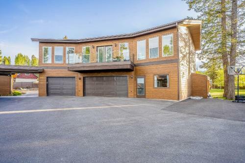 Flathead Lake Villa