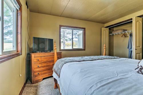 Helena Home With Covered Patio And Views!