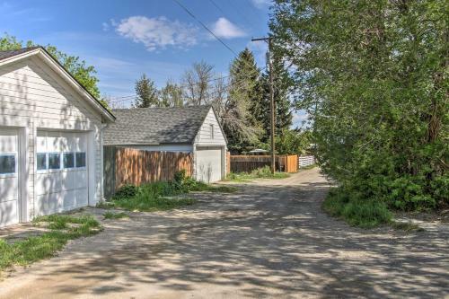Sweet Helena Cottage, Pet Friendly And Walkable