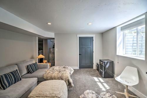 Luxe Glacier Getaway Walk To Downtown Kalispell!