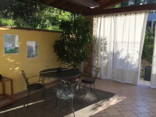 Apartamento Il Balcone Fiorito Sul Garda