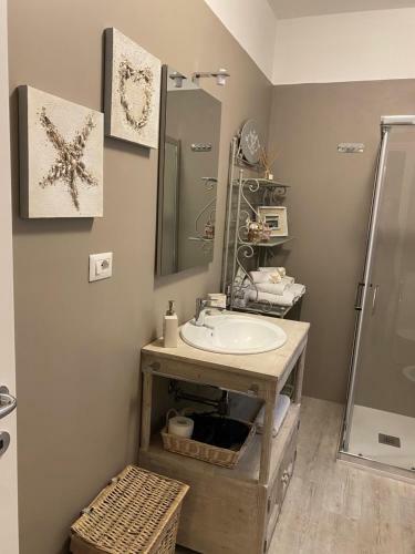 Apartamento Violetta Maison, Elegante E Romantica A Salo?