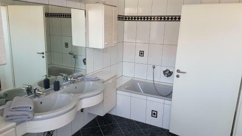 Zimmervermietung M�lheim