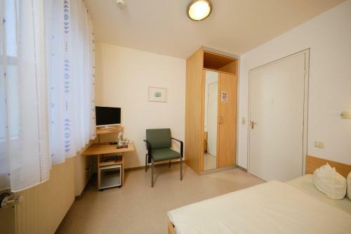 Hostal G�stehaus Schumm