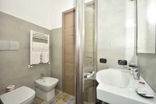 Hostal Urban Rooms Salerno