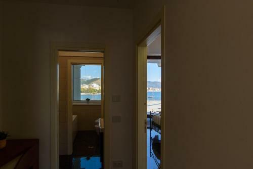 Apartamento Mareluna Crescent - Luxury Seafront Experience