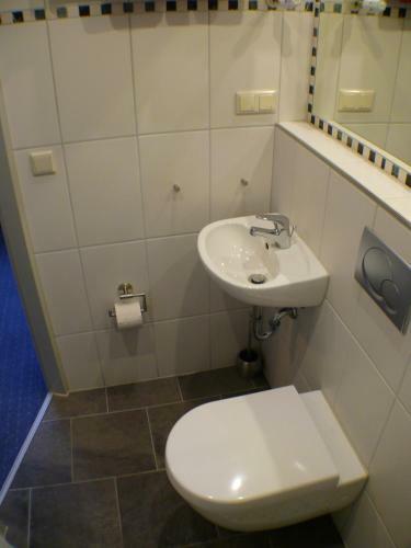 Hostal Hotel Garni Pension Ruth