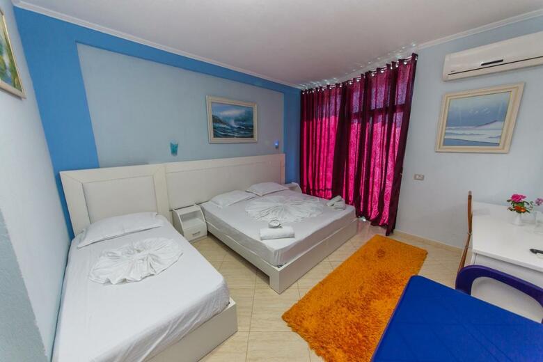 Hotel Bahamas
