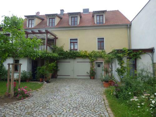Apartamento Ferienwohnung H�gel Gro�jena