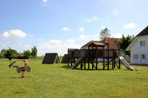 Apartamento Ferienpark Neddesitz Fewo 48 Balkon