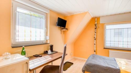 Hostal Pension Zum Rothaarsteig