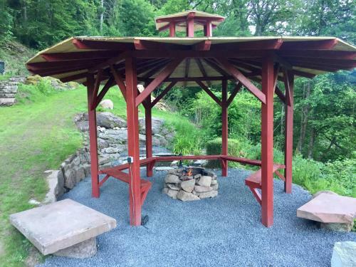 Bungalow Im Schwarzwald Auf Wundersch�nem Anwesen