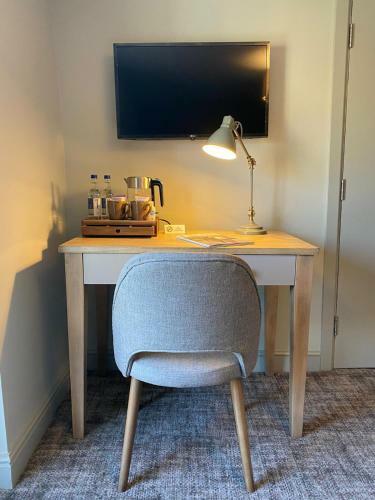 Hotel The Scotts Arms Village Inn