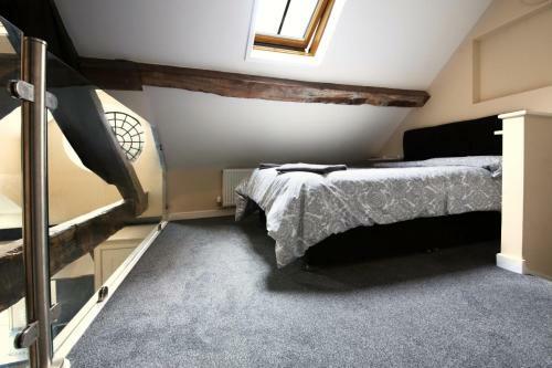 Shrewsbury Town Center Apartment
