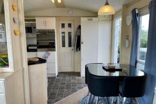 Modern Holiday Home #skipsea Sands Static Hire