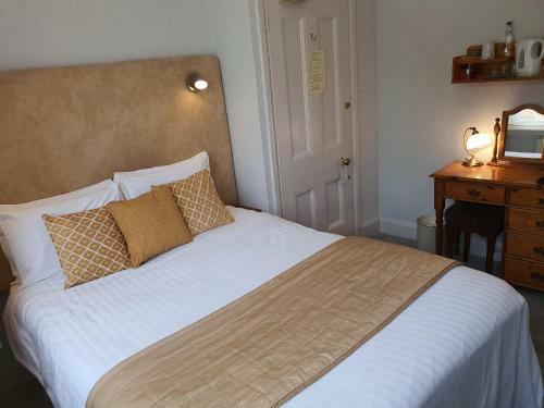 The Carre Arms Hotel & Restaurant