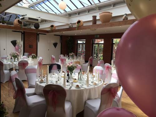 The Carre Arms Hotel & Restaurant