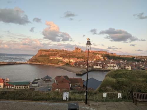 Whitby Retreat Apartment With Moor Views