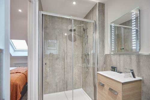Host & Stay - Uggleby House