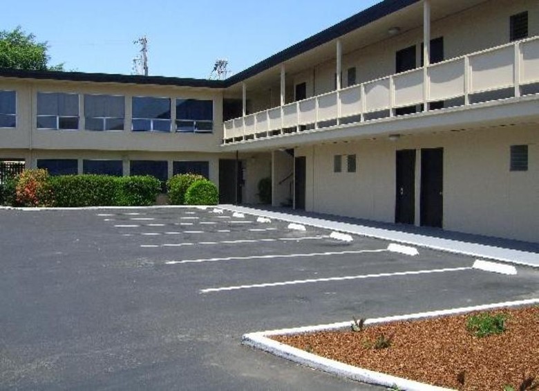 Motel Hillsdale Inn