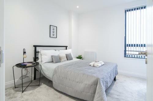 Luxury Two Bed Apartment With Free Parking