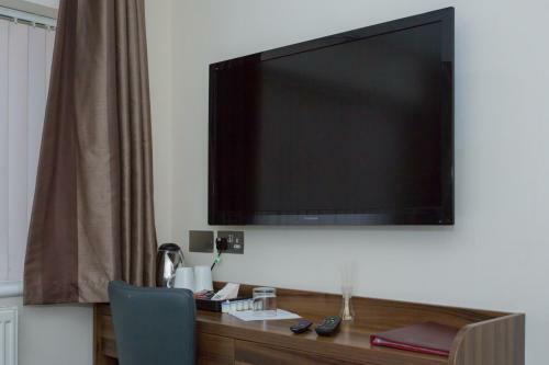 Langley Guest House By Metro -perfect For Contractors & Big Groups