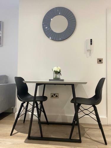 Roomotel - Streetsbrook Apartments