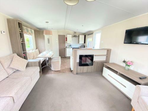 Dabbling Ducks - Pet Friendly