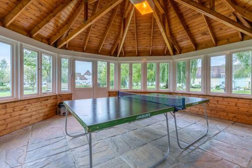 Mayfly Lodge
