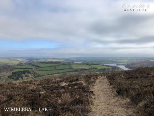 Enchanted Retreats At West Ford Devon