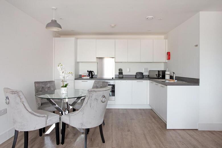 Apartamento Deanery Court Vittrum Suites