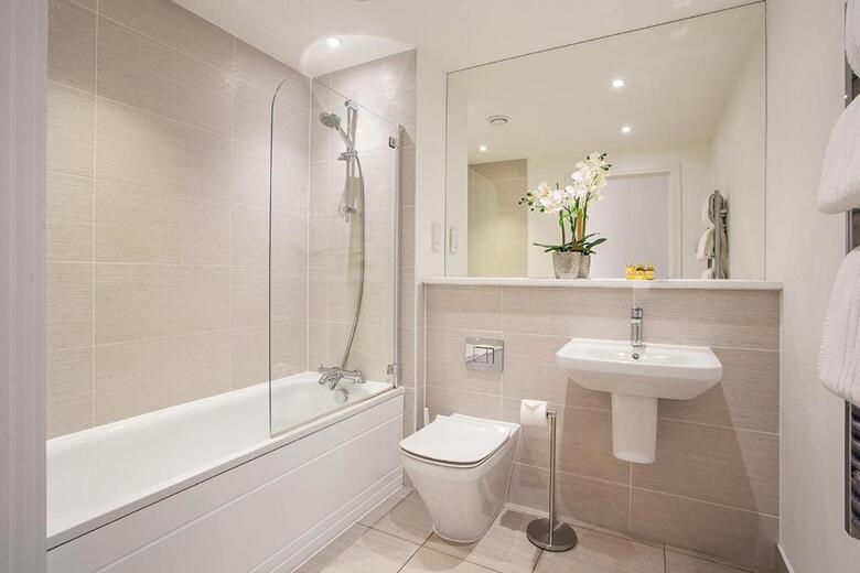 Apartamento Deanery Court Vittrum Suites