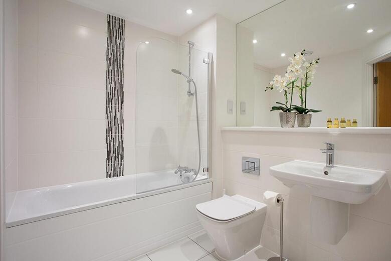 Apartamento Deanery Court Vittrum Suites