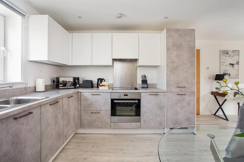 Apartamento Deanery Court Vittrum Suites