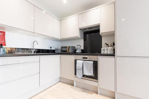 Royal White Swan Silver Service Apartments 1 Bed *
