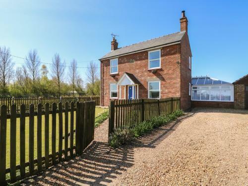 9 Tydd Low Road