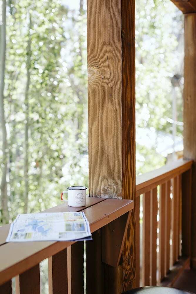 Honey Bear Lodge & Cabins