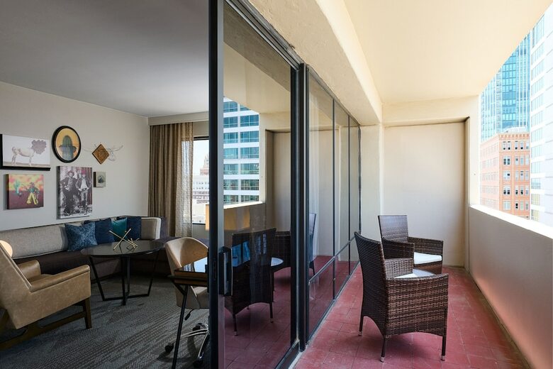 The Worthington Renaissance Fort Worth Hotel
