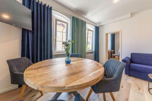Moor Apartment 9