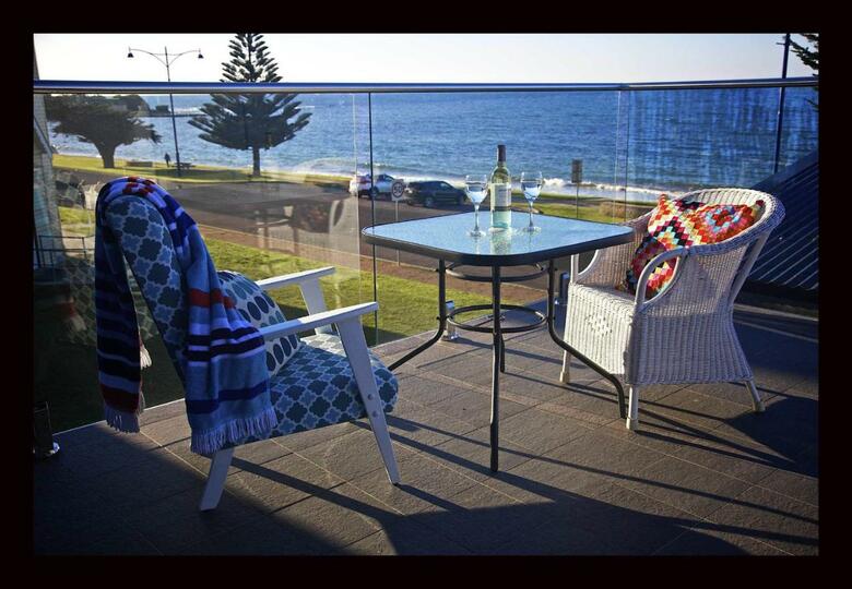 52 Main Beachfront Apartments