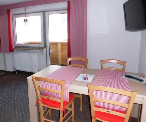 Hostal Alpina