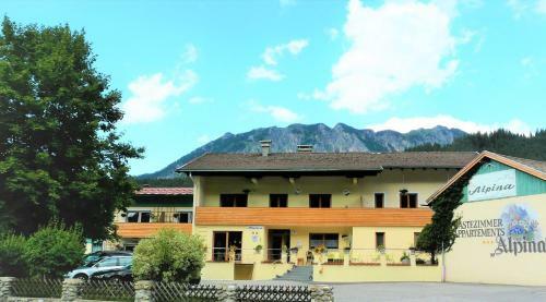 Hostal Alpina