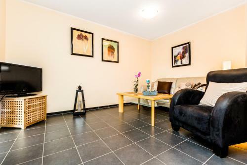 Design Apartment In K�ln Mit Terrasse