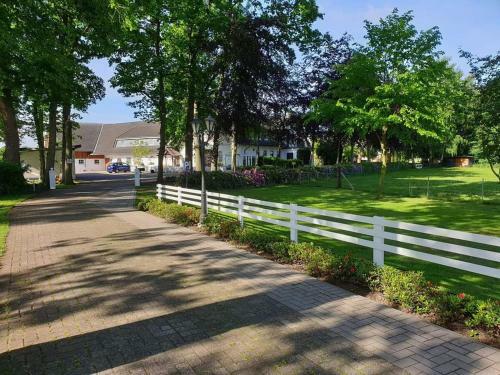 Hotel Weinhof Gro� Mackenstedt