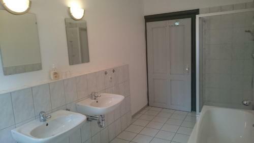 Hotel Gastst�tte Und Pension Felsenthal